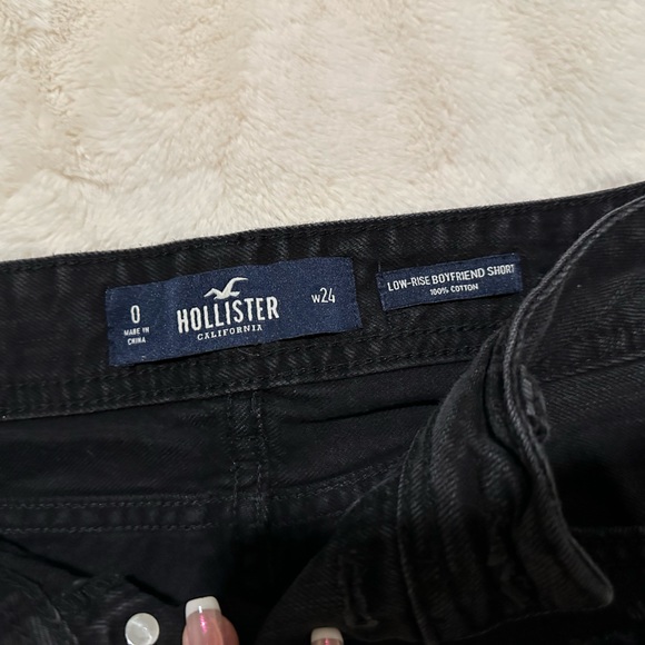Hollister shorts - Picture 2 of 3